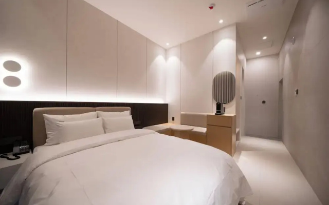 Hound Hotel Daecheon