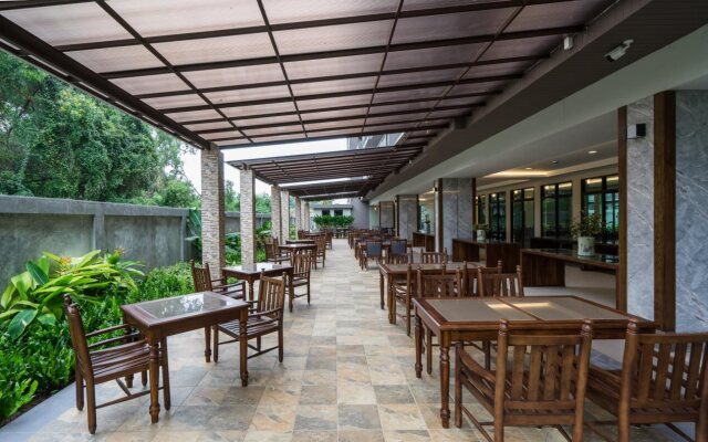 Olive Tree Hotel