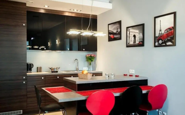 Platinum Towers E-Apartments