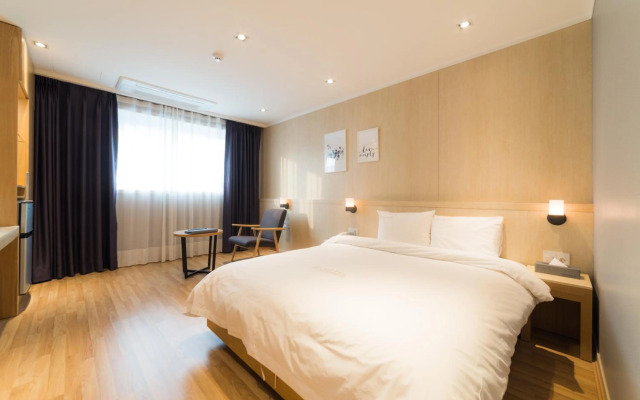 Reborn Suwon Silkroad Hotel