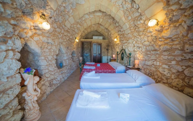 Masseria Relais Saraceno with pool