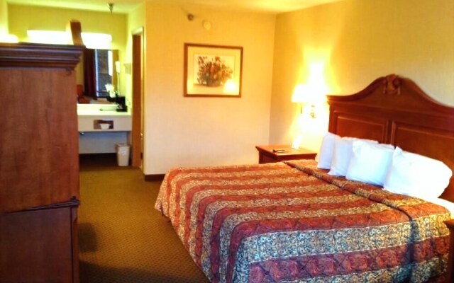 Lodge At the Falls