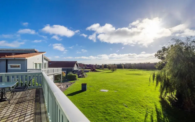 Luxury Lodge w/ Hot Tub on 400-Acre Estate