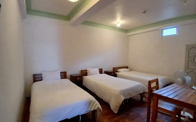 Almost Home Guest House and Cafe