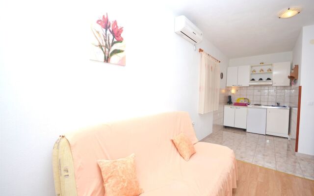 Apartments Mirta