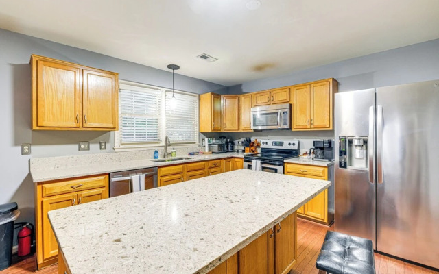 Family Retreat w/ Fenced Yard in Woodbridge!