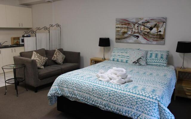 Box Hill Studio Apartment 2