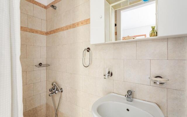Seaview Terrace Haven-perfect Location Near the Sea