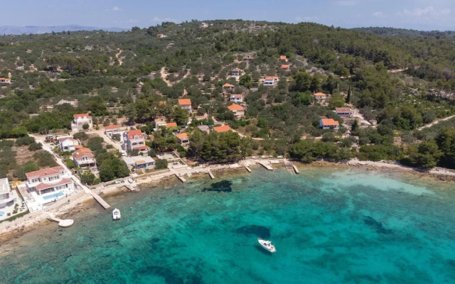 Amazing Home in Gradina With 3 Bedrooms and Wifi