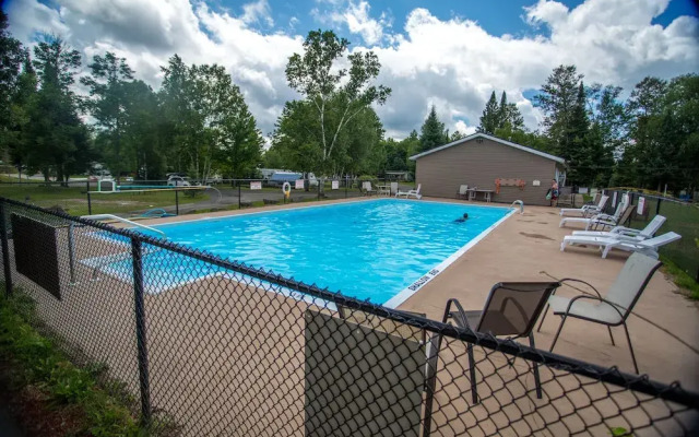 Deer Lake RV Resort & Campground