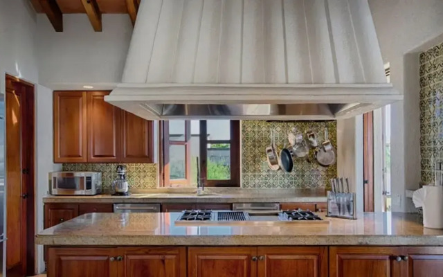 Casa Brooks  by Cabo Platinum