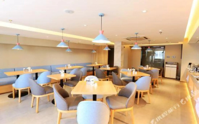 Homeinn · neo (Qinhuangdao Hebei Street Middle Section Sun City)