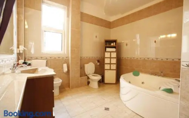 Hotel Roberto