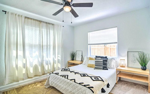Family-friendly Clearwater Home w/ Game Room!