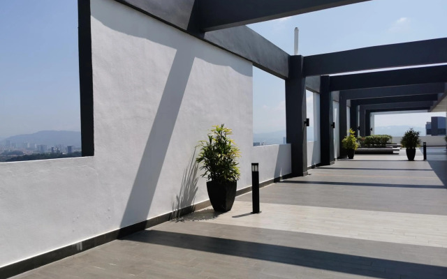 Apple 5 @ Menara Simfoni/Symphony Tower Free Wifi/Parking/TV Box/Nexflix