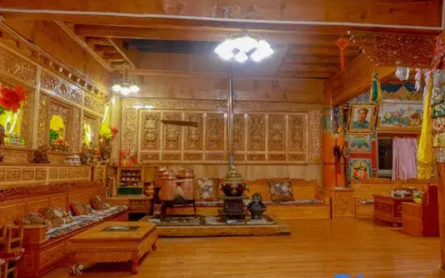 Shangri-La Tufan Zhaxi Renjia Homestay