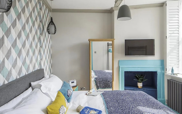 Dream Stays Bath - Beau Street