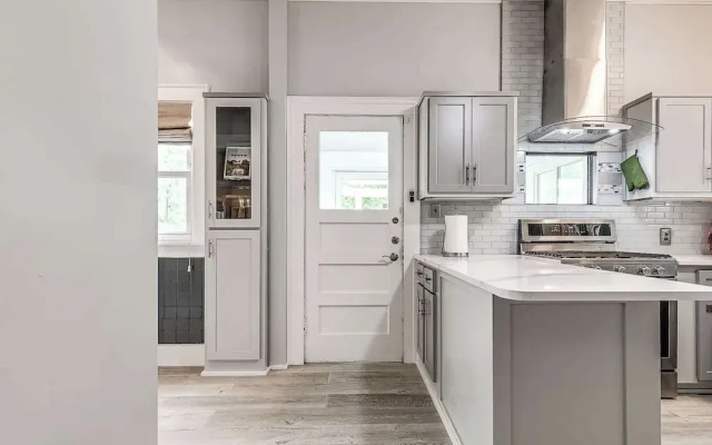 Stylish 3-bedroom Home in Tulsa