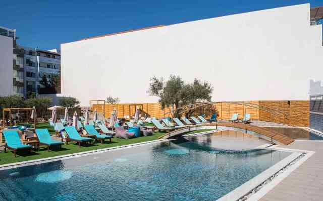 Infinity Blue Boutique Hotel and Spa - Adults Only