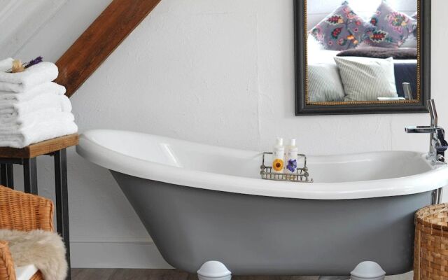 Bird & Carter Fonthill