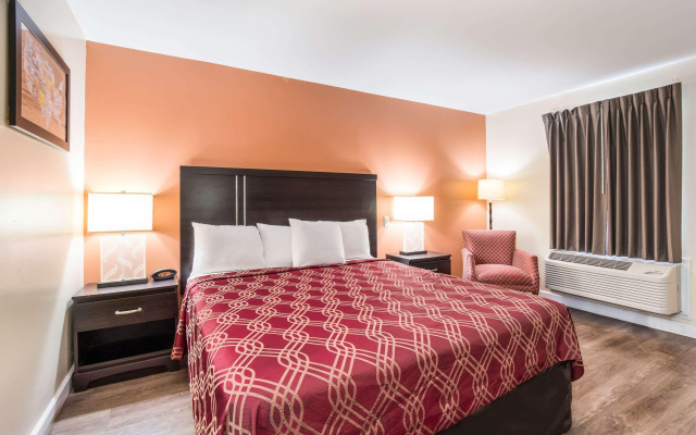 Econo Lodge Santee