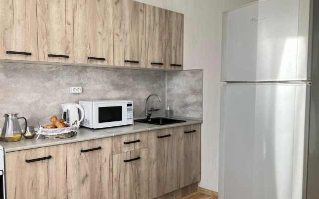 A cozy place on Molodogvardeytsev Street