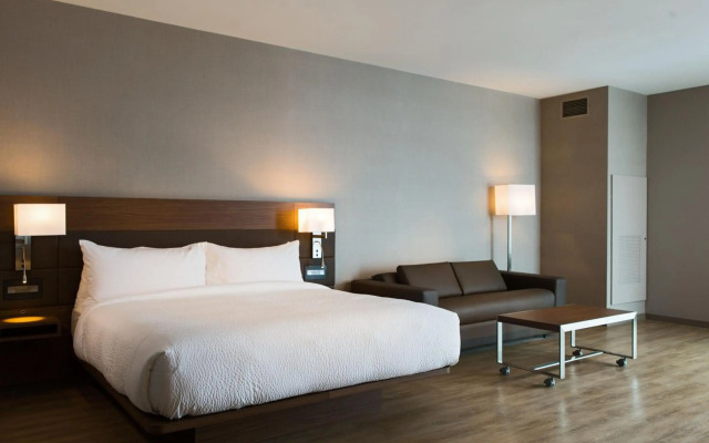 AC Hotel by Marriott Cincinnati at Liberty Center