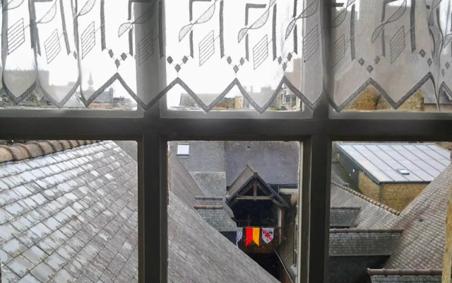 Hotel De La Tour De Lhorloge