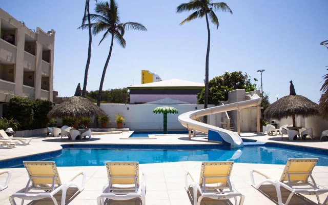 Hotel Sands Arenas