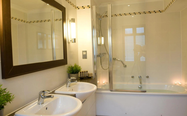 Westmead Hotel