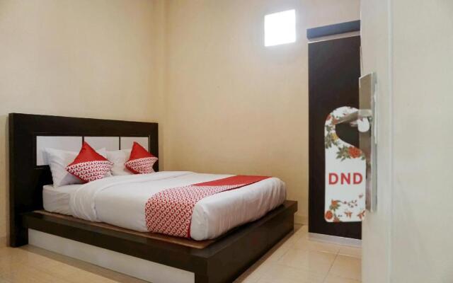 OYO 1394 Rumaisa Homestay Syariah