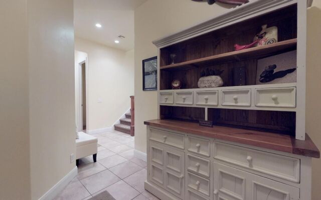 Pilot's Landing 4 Bedroom Apts