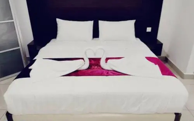 Marina Heights Resort