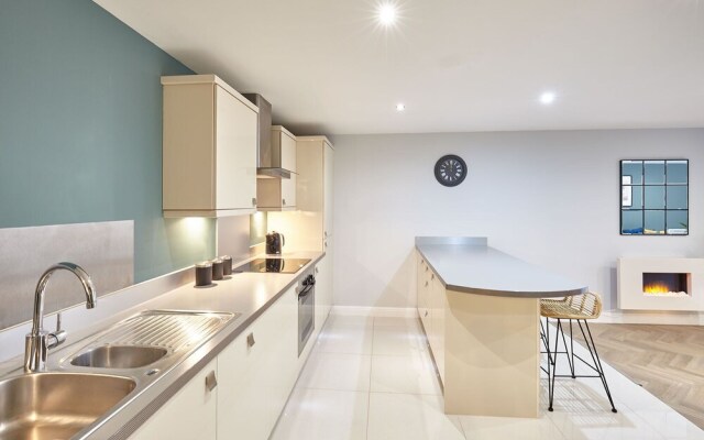 Host Stay Turnstones Apartment