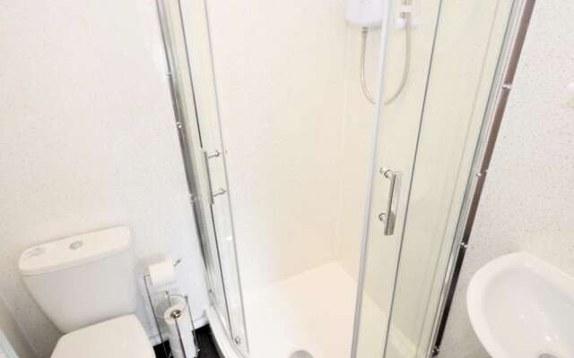 Townhouse @ 50 Birks Street Stoke