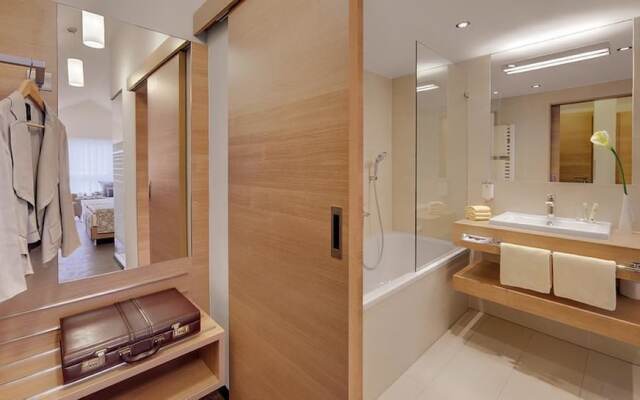 Hotel Holl