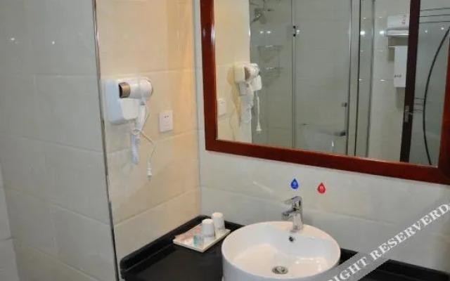 Rongcheng Maofeng Holiday Hotel