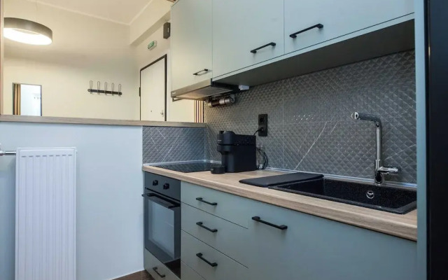 Fresh Modern 1 Bd Apt in Vibrant Patisia