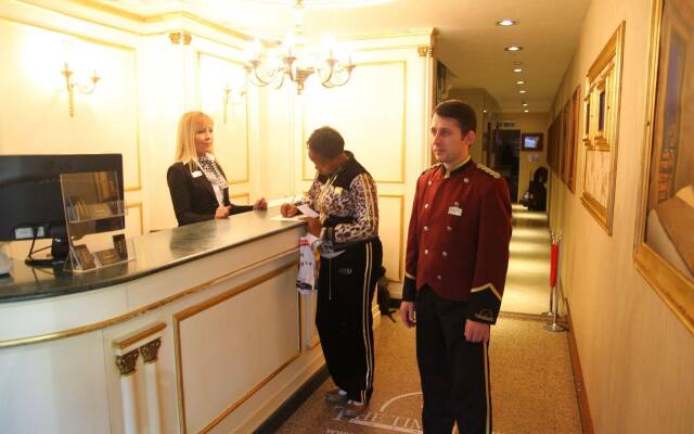 The Time Hotel Old City