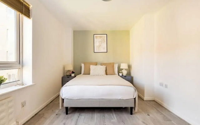 2 Bedrooms Apartment in Wembley