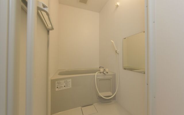 Ryoma Higashiazuma - Hostel