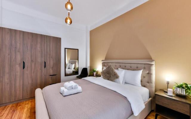 Porto Sea View Apartments - Mitropoleos 127
