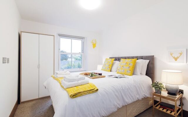 FG Property - The Holland Road Residence III