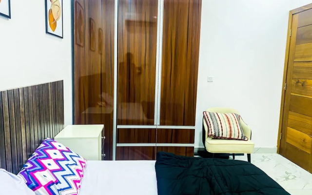 Impeccable 2-bed Apartment in Lekki With Snooker
