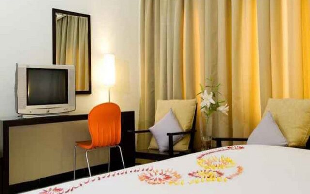 iShine Hotel
