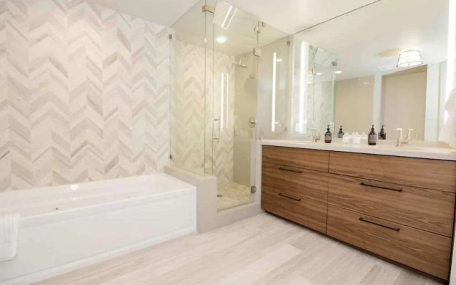 Main Street Townhome By Lespri Management