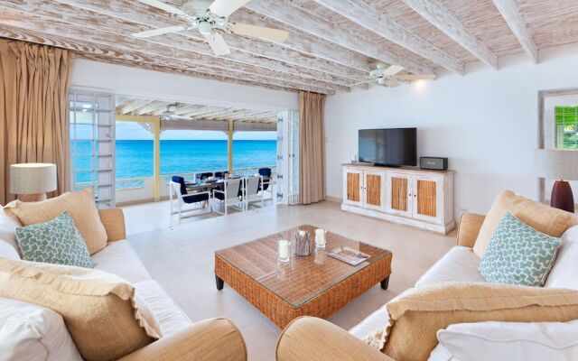 Easy Reach by Blue Sky Luxury