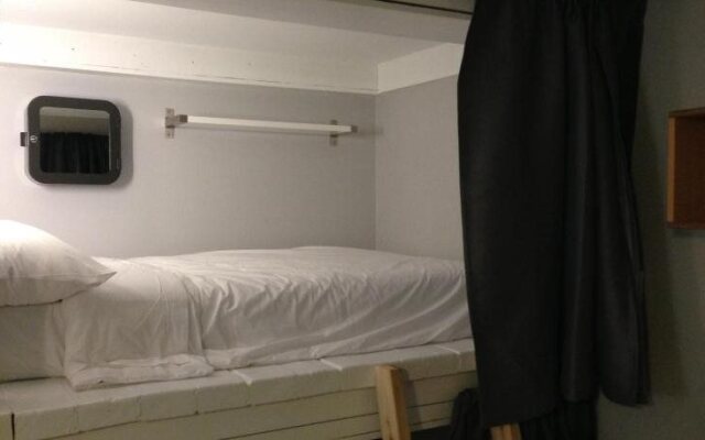 Whistler Lodge Hostel