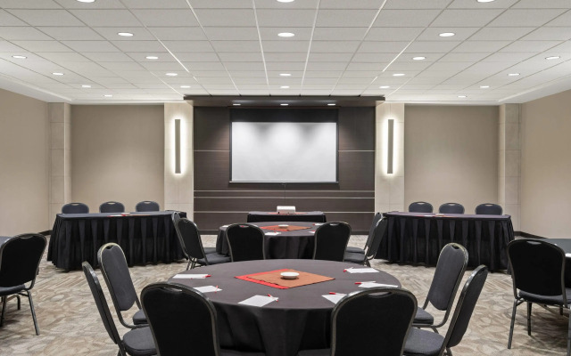 Ramada by Wyndham Saskatoon