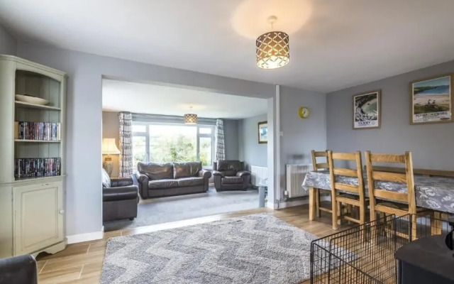 Little Hill - 3 Bed - Wisemans Bridge